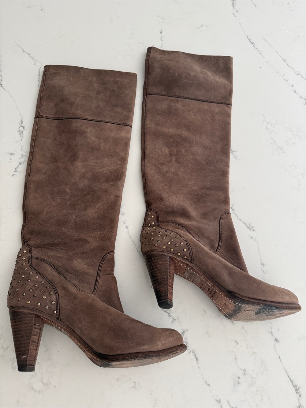 Women's Knee-High tobacco slouch Brown Suede Heeled Boots size 8